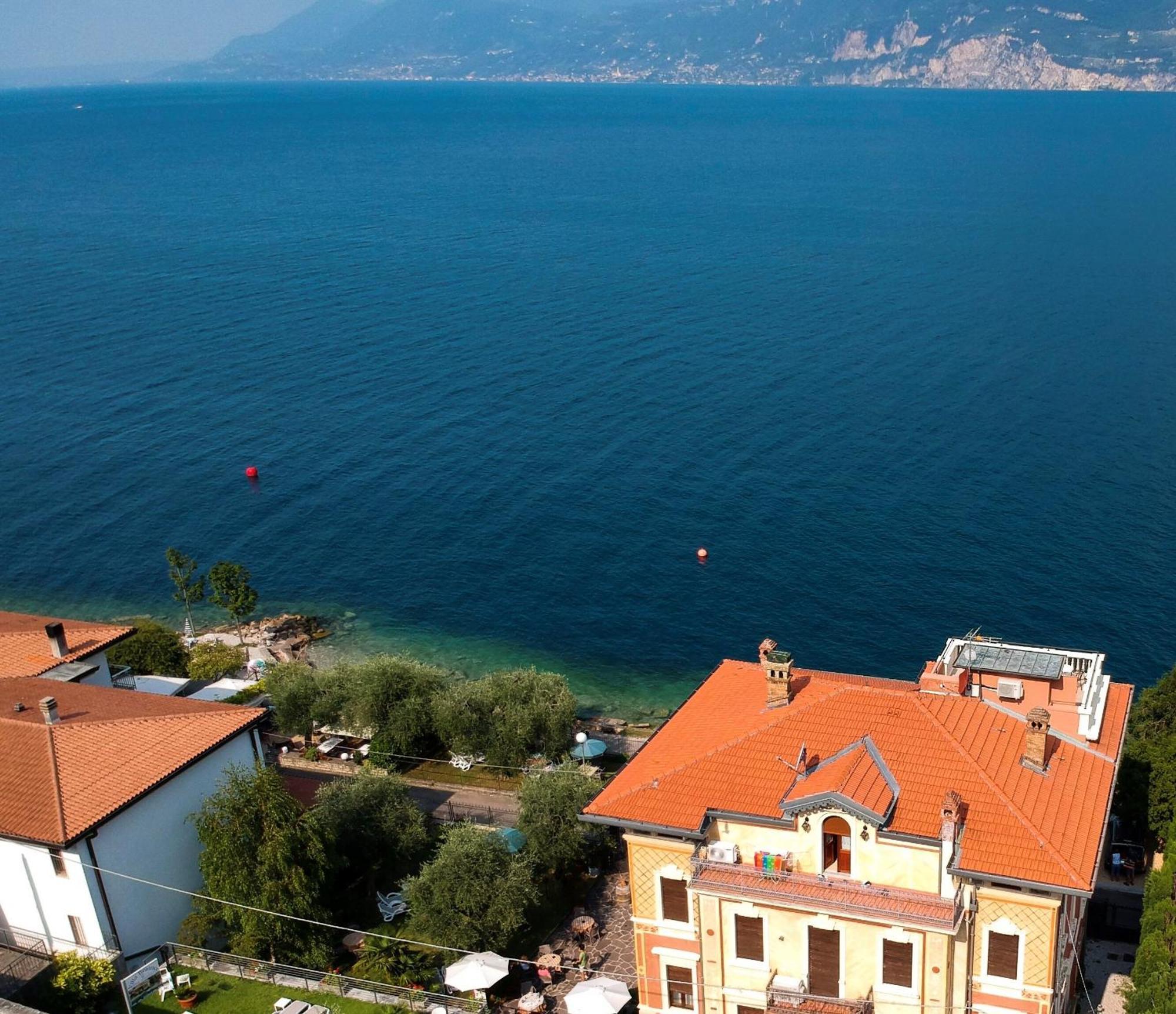 Double or Twin Room Partial Sea View