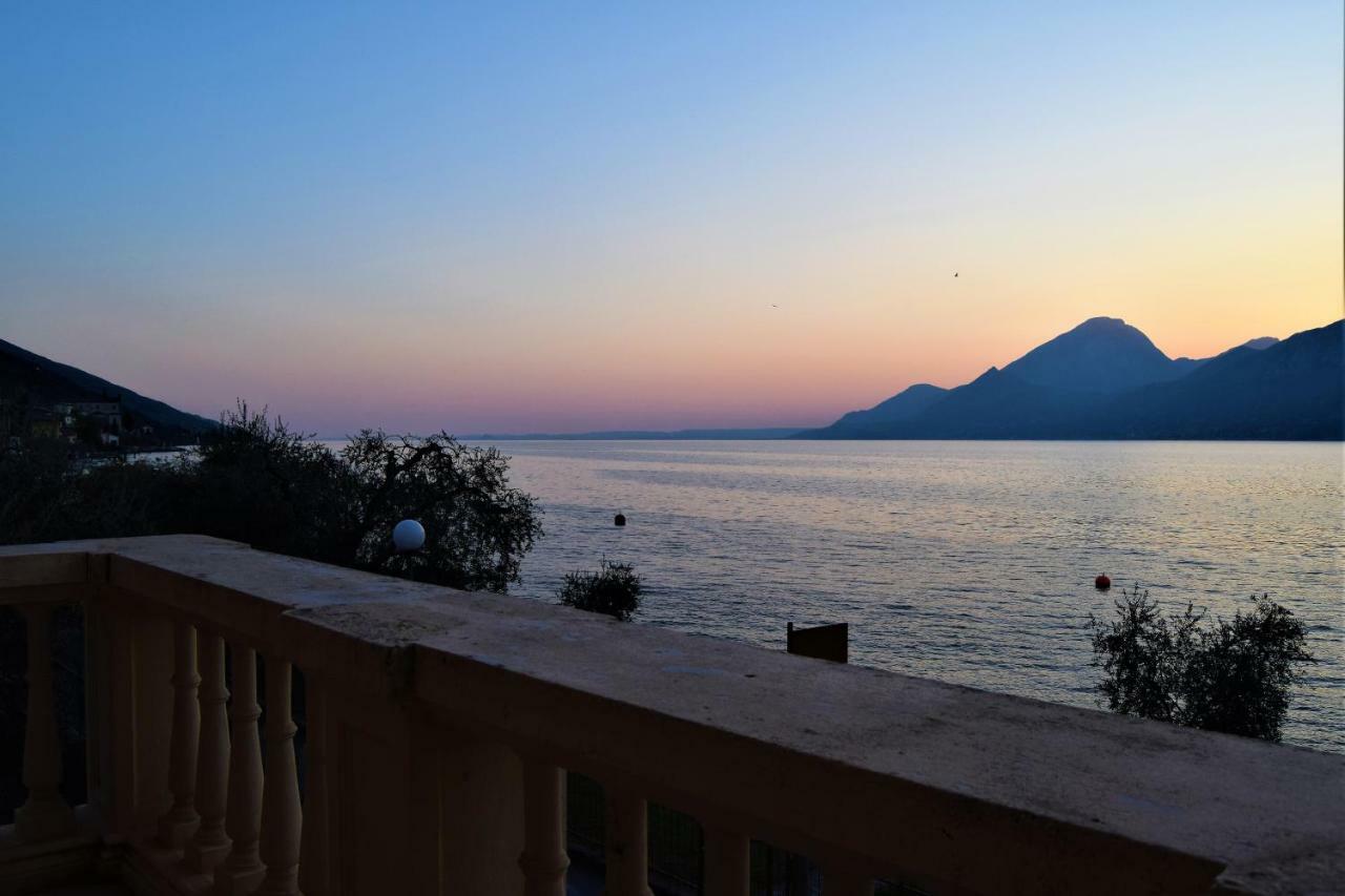 Deluxe Double or Twin Room Lake View