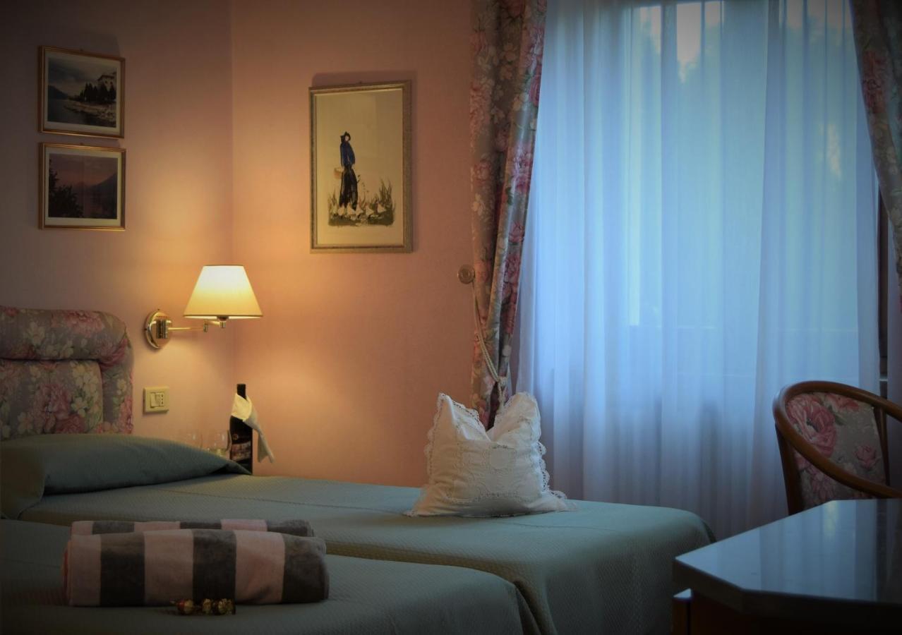 Double or Twin Room Garden View